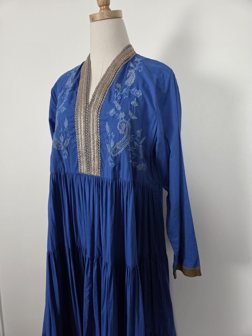 April Cornell Tiered Maxi Dress Size Large Full Ethnic Blue V-neck (c1) - Picture 4 of 11